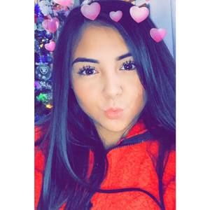 Meet your Posher, Layla